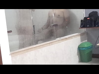 Argentinian asshole fucking and sucking in a hotel bathtub gives a rich ride