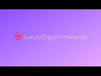 Girlfriend has an orgasm after inserting my long fingers into her pussy