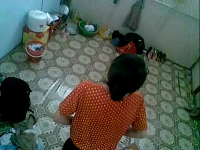 Filming a student instead of 'á»"
