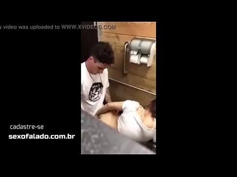 Sexo anal com homem e duas mulheres Homens chupando buceta na rua