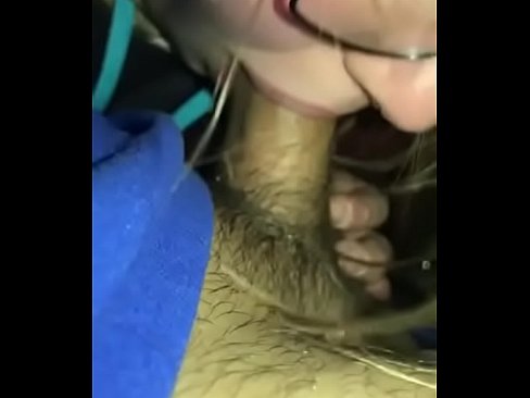 Amateur Shemale Gets Blowjob