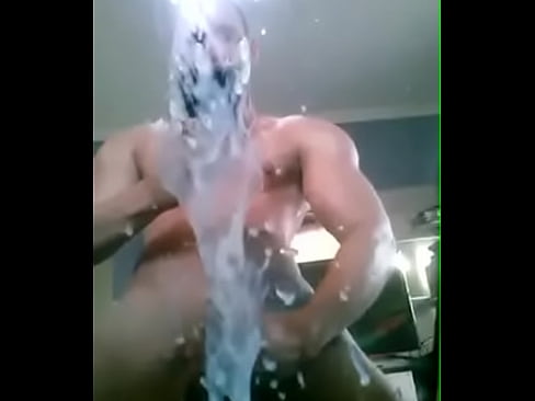 Videos caseiros gozando dentro da tia Porno amador caseiro filmei os peitos da professora